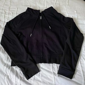 garage cropped zip up
black